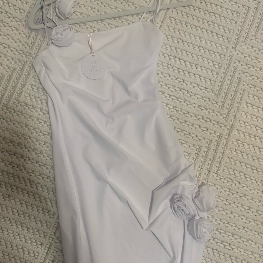 Chic One Shoulder White Dress - Picture 2 of 2